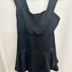 Altar’s state dress size S